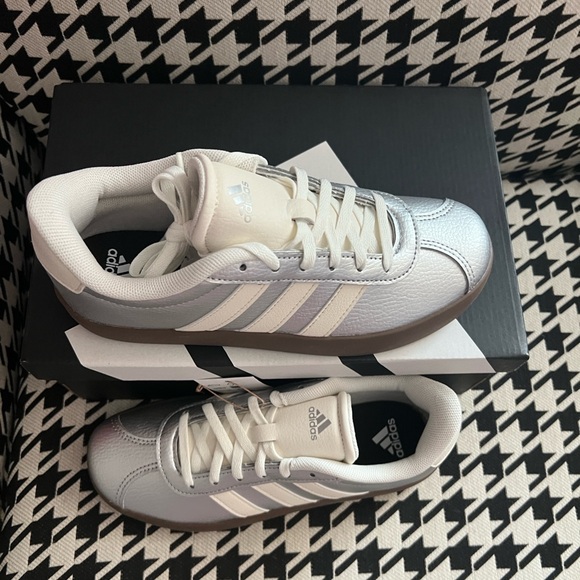Adidas VL Court 3.0K-Size 3 - Picture 2 of 6